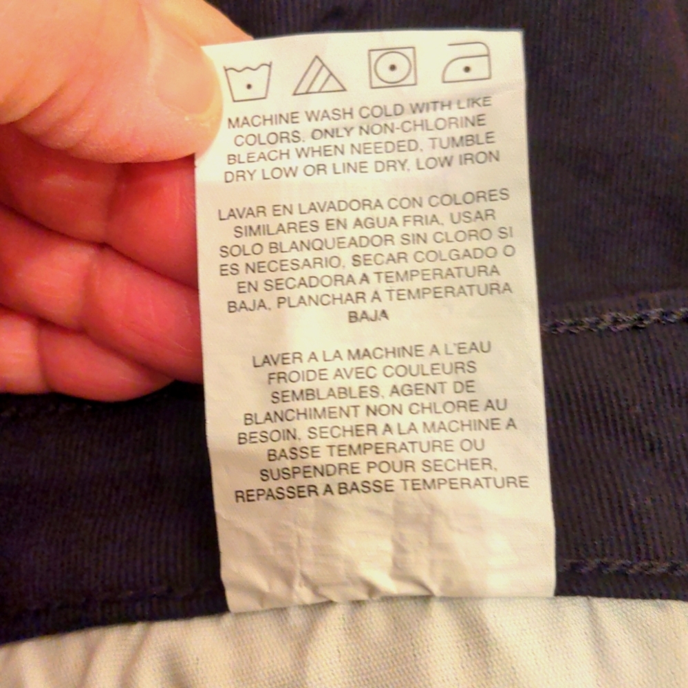 NWT Lee Black Mid-Rise Relaxed Fit Women's Shorts, Size 10 - Picture 8 of 9